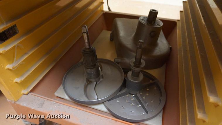 image for item DN9293 Hobart 1712 meat slicer