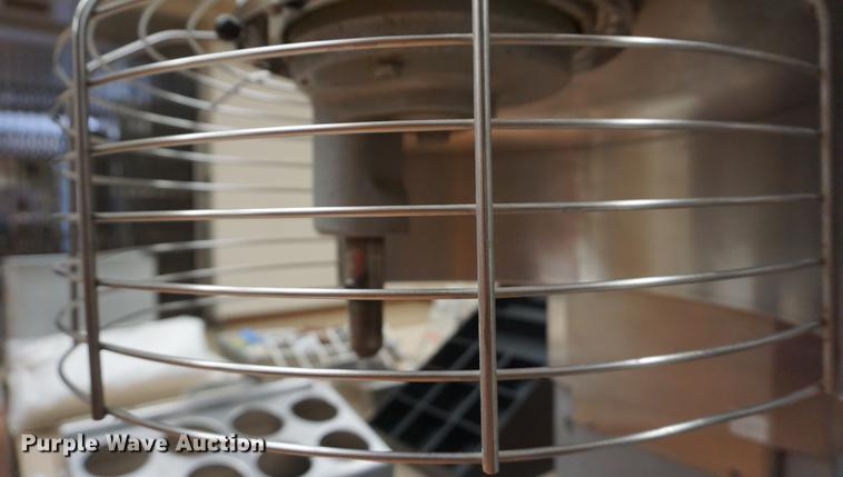 image for item DN9296 Hobart mixer