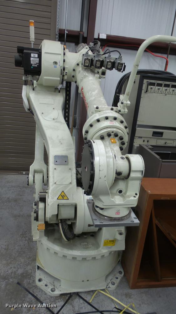 image for item DR9536 2005 Kawasaki ZX200S robot