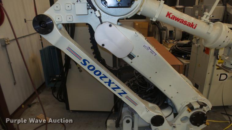 image for item DR9536 2005 Kawasaki ZX200S robot