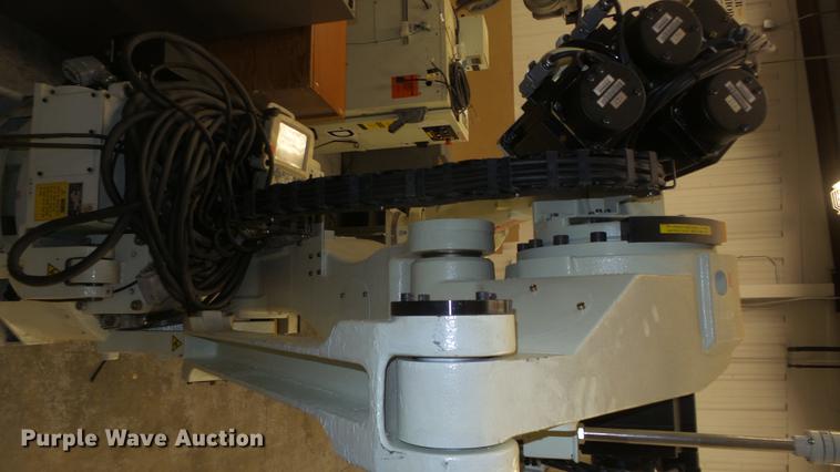 image for item DR9536 2005 Kawasaki ZX200S robot