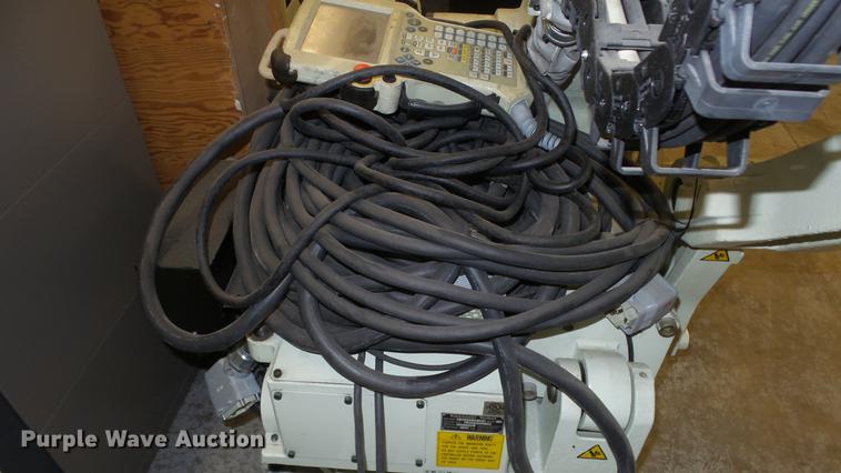 image for item DR9536 2005 Kawasaki ZX200S robot