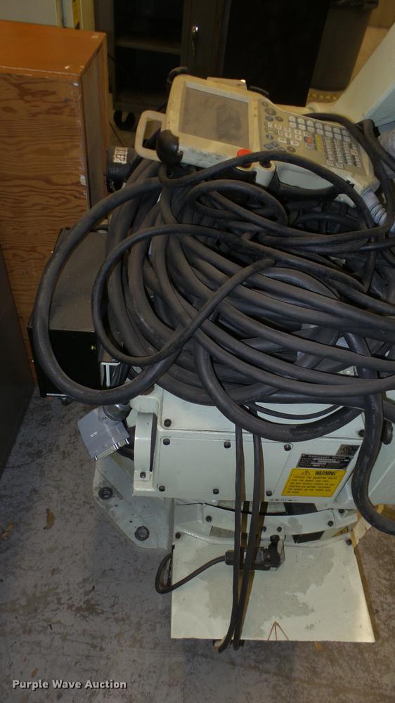 image for item DR9536 2005 Kawasaki ZX200S robot