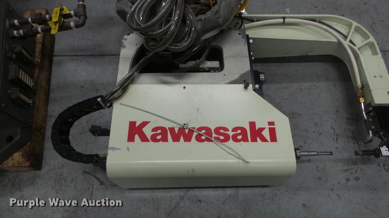 image for item DR9536 2005 Kawasaki ZX200S robot