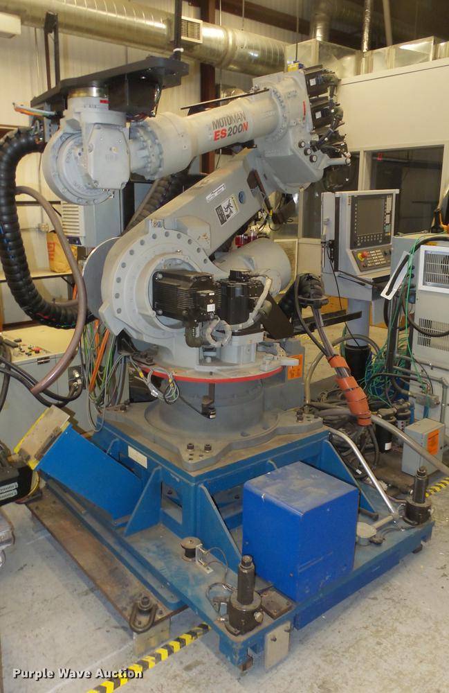 image for item DR9537 Motoman ES200N robot