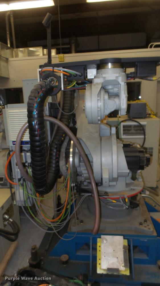 image for item DR9537 Motoman ES200N robot