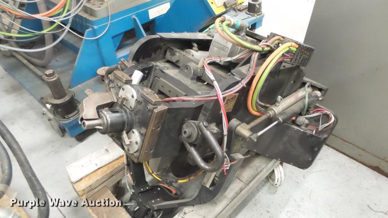 image for item DR9537 Motoman ES200N robot