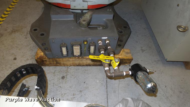 image for item DR9538 Motoman UP200 robot