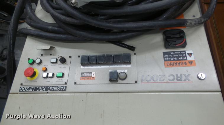 image for item DR9538 Motoman UP200 robot