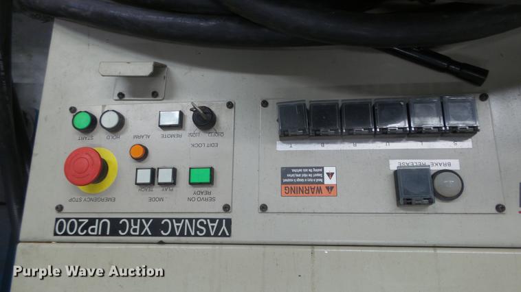 image for item DR9538 Motoman UP200 robot