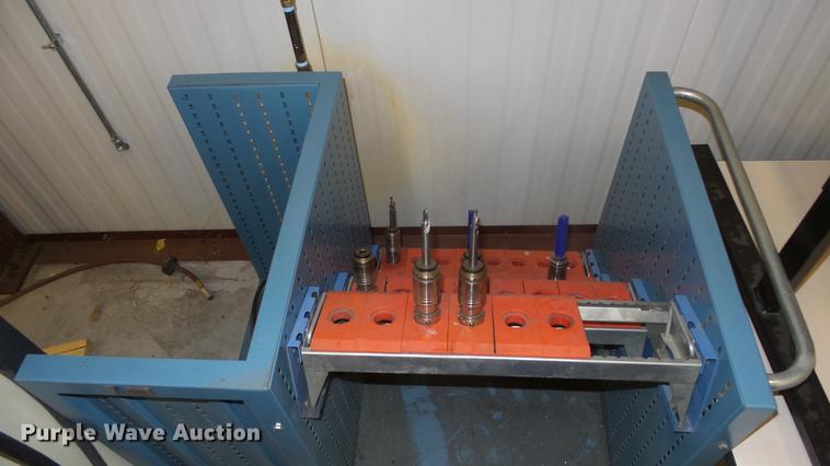 image for item DR9538 Motoman UP200 robot