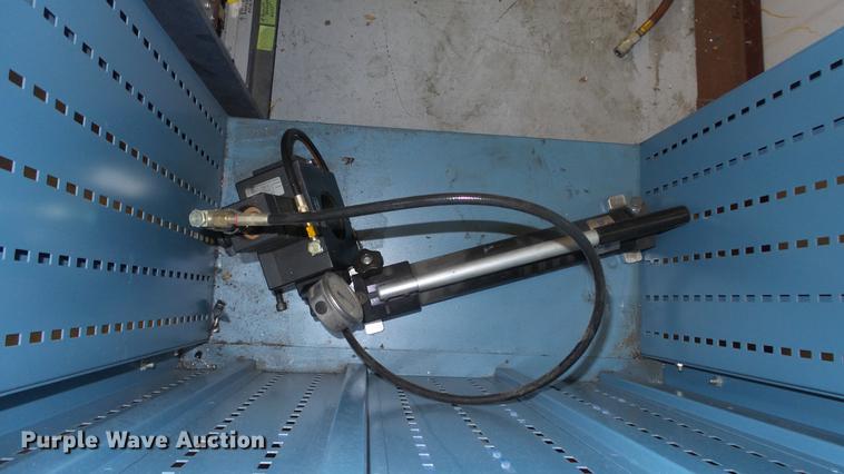 image for item DR9538 Motoman UP200 robot