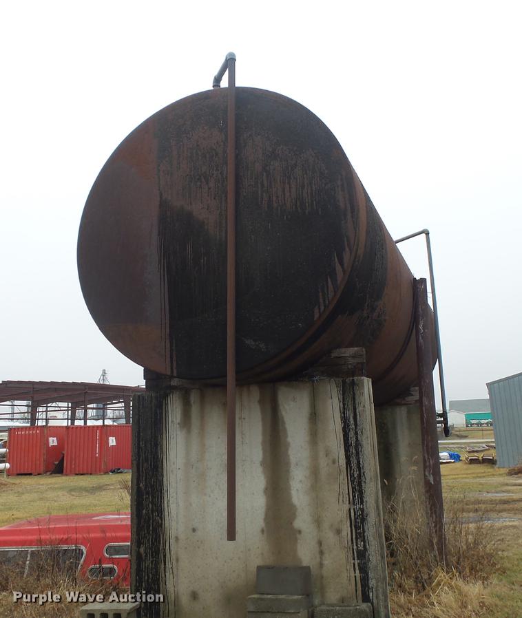 image for item DS9568 Oil tank