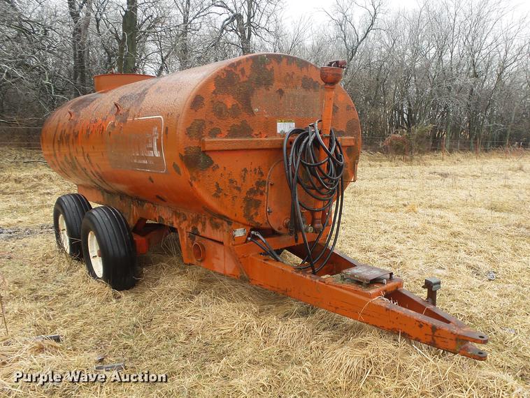 image for item DS9572 Calumet S1625 sludge tank trailer