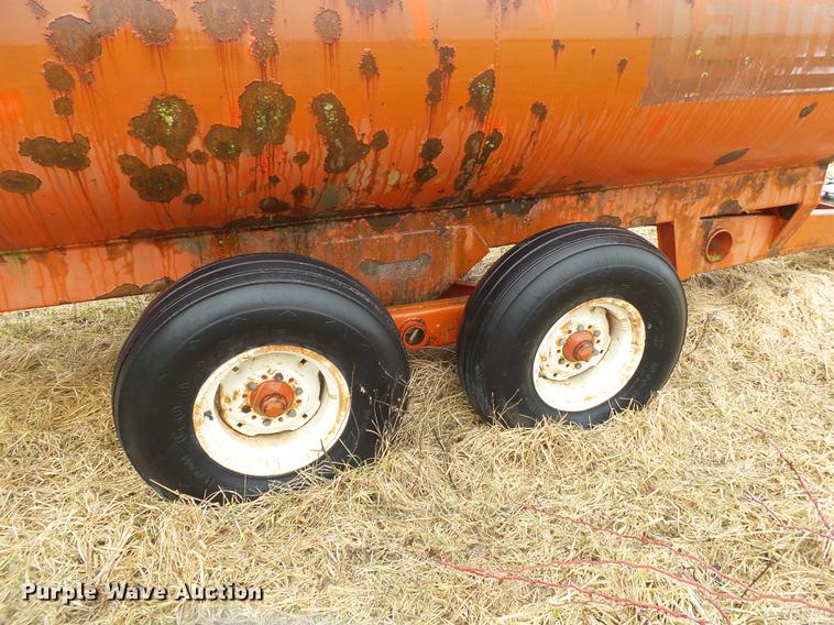 image for item DS9572 Calumet S1625 sludge tank trailer