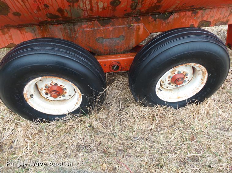 image for item DS9572 Calumet S1625 sludge tank trailer