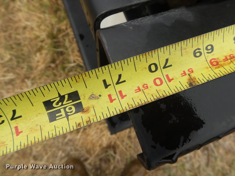 image for item DS9573 1,200 gallon poly tank