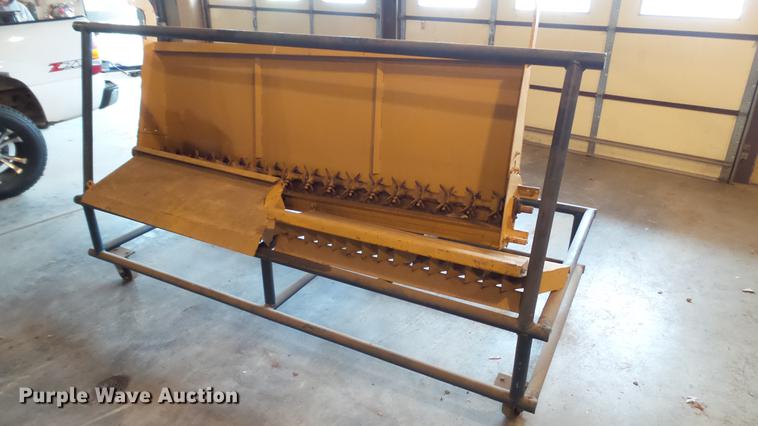 image for item DT9065 Flink HD6 tailgate spreader