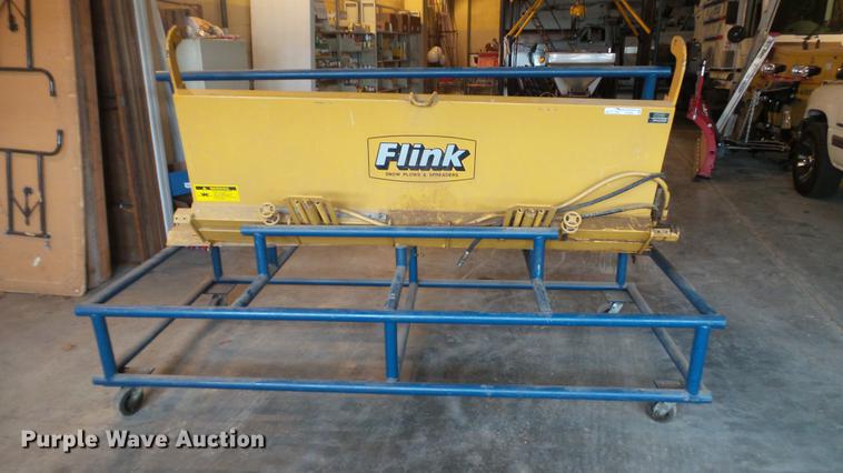 image for item DT9065 Flink HD6 tailgate spreader