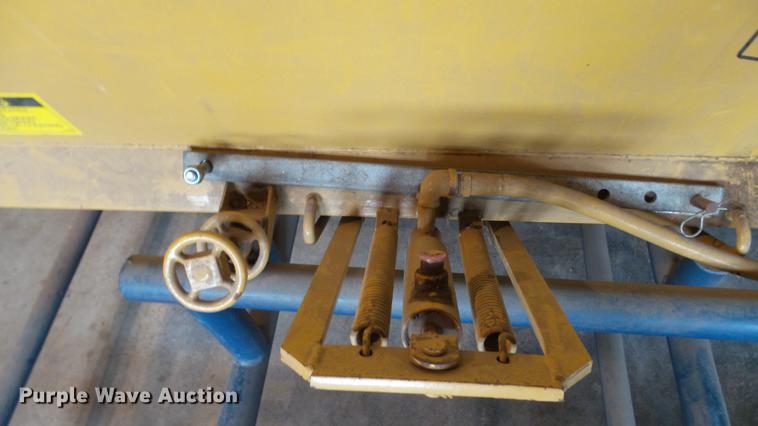 image for item DT9065 Flink HD6 tailgate spreader