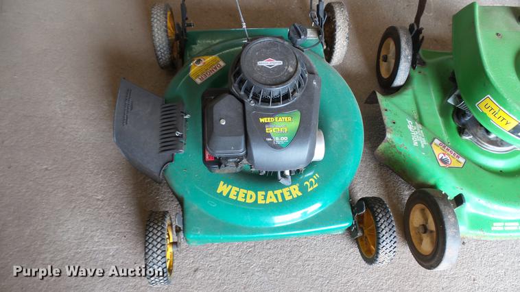 image for item DT9067 (3) lawn mowers