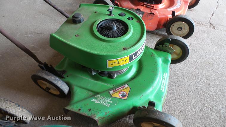 image for item DT9067 (3) lawn mowers