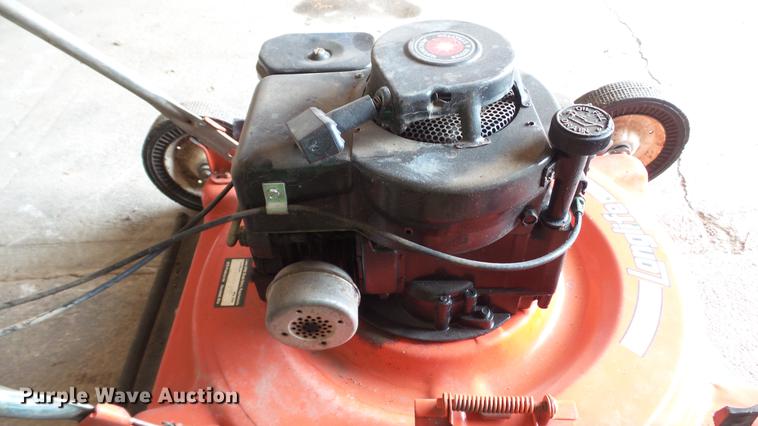 image for item DT9067 (3) lawn mowers