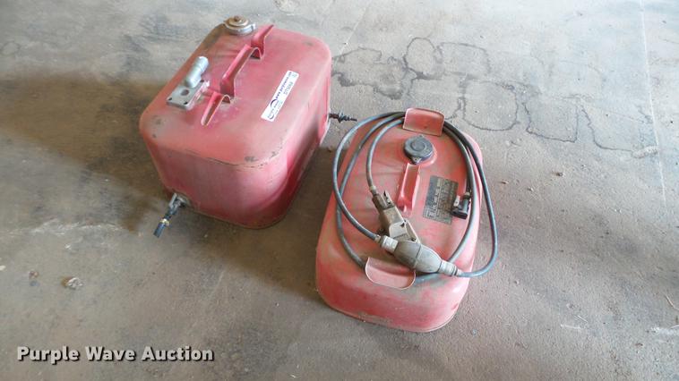 image for item DT9068 (2) boat fuel tanks