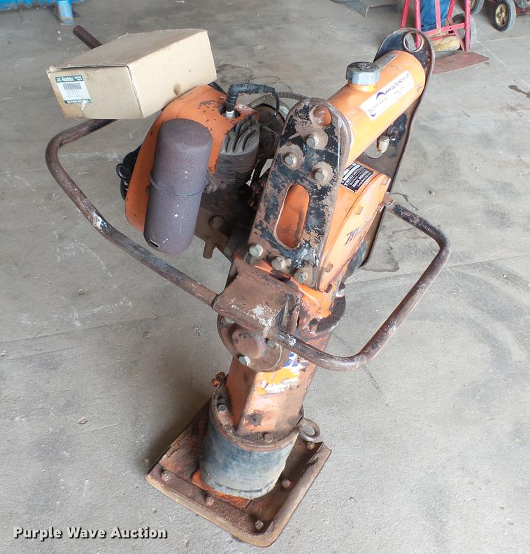 image for item DT9071 Mikasa Sangyo MTR-80 vibratory compactor