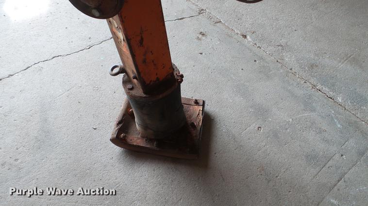 image for item DT9071 Mikasa Sangyo MTR-80 vibratory compactor