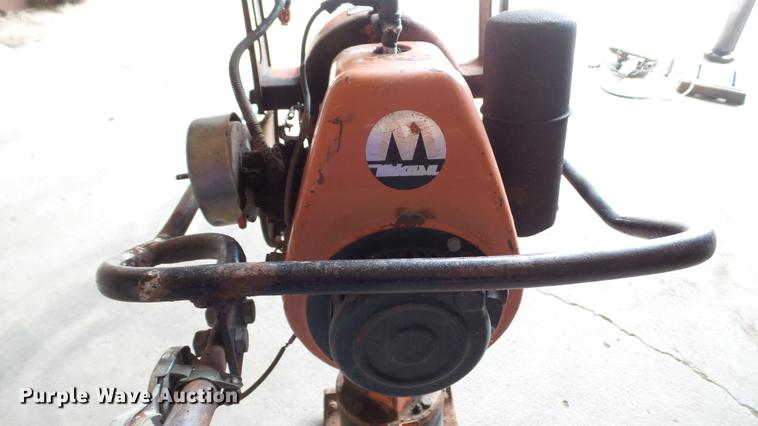 image for item DT9071 Mikasa Sangyo MTR-80 vibratory compactor