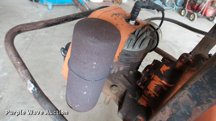 image for item DT9071 Mikasa Sangyo MTR-80 vibratory compactor