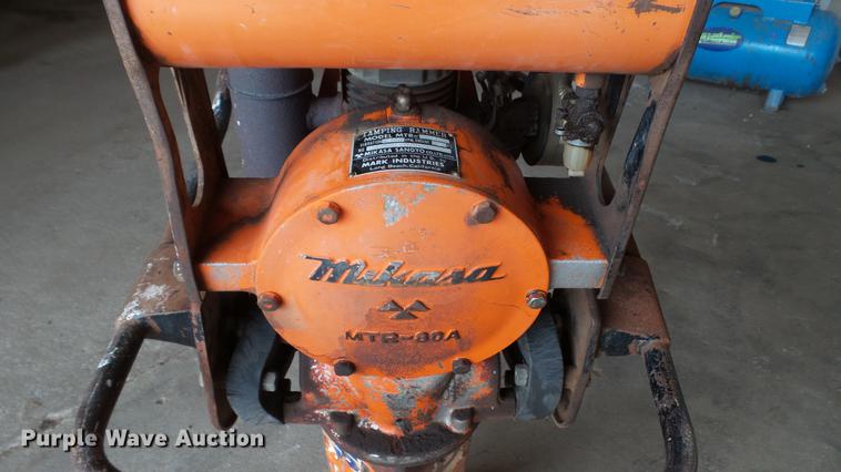 image for item DT9071 Mikasa Sangyo MTR-80 vibratory compactor