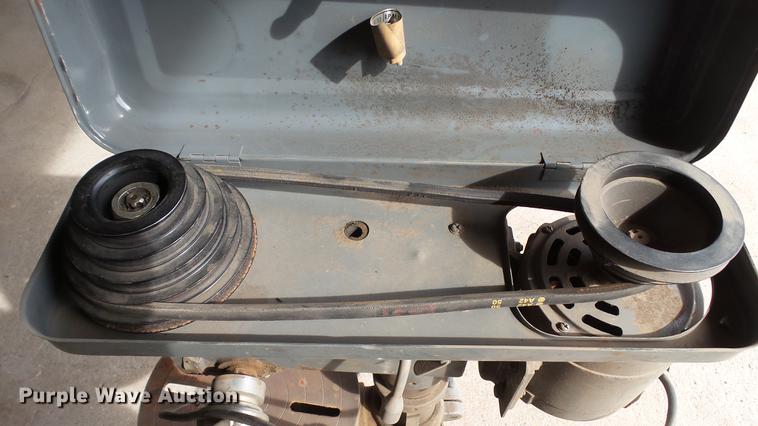 image for item DT9075 Columbia C-515 drill press