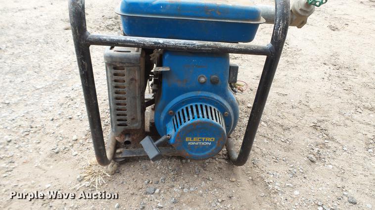 image for item DT9076 (4) trash pumps
