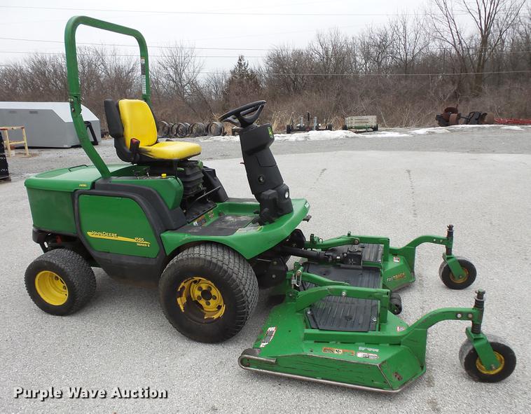 image for item DV9548 John Deere 1565 Series II lawn mower