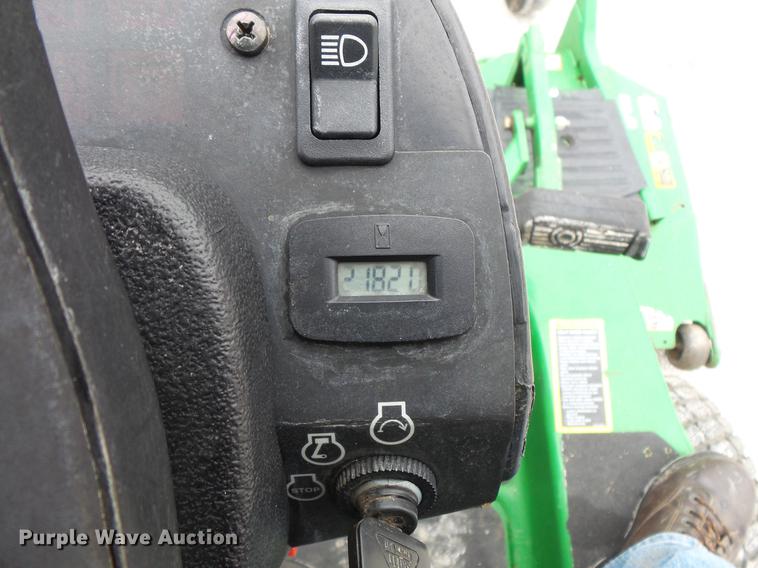 image for item DV9548 John Deere 1565 Series II lawn mower