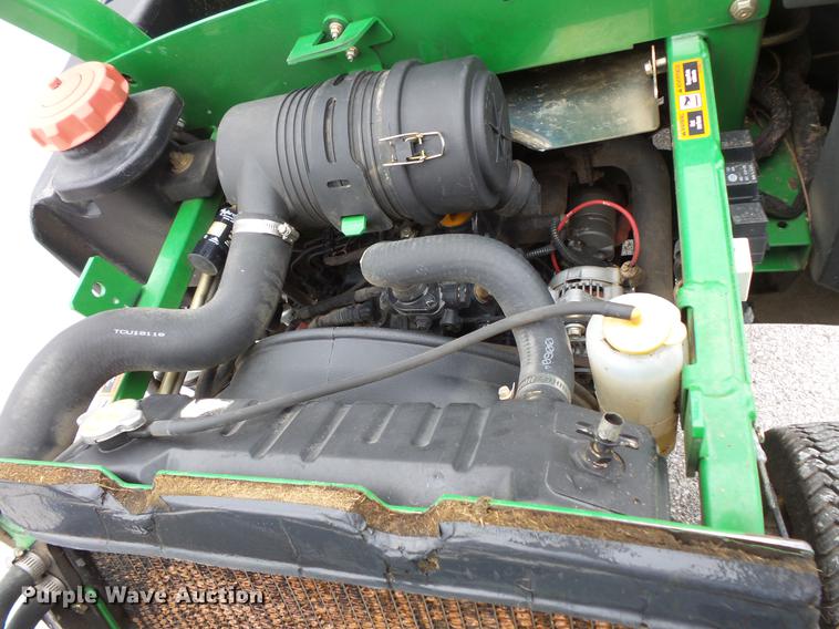 image for item DV9548 John Deere 1565 Series II lawn mower