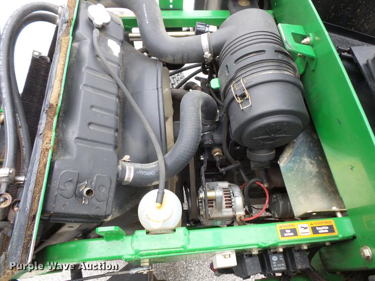 image for item DV9548 John Deere 1565 Series II lawn mower