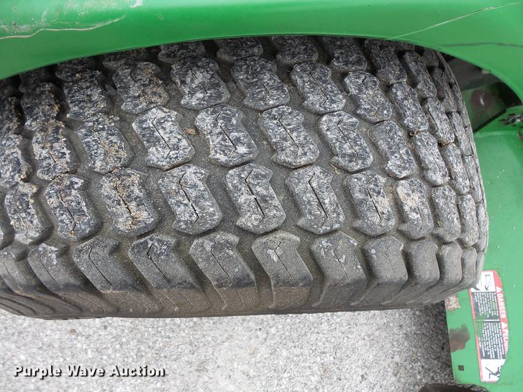 image for item DV9548 John Deere 1565 Series II lawn mower