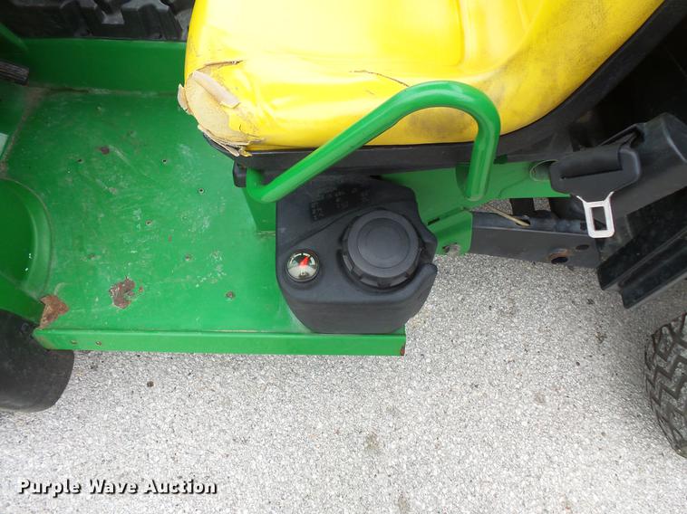 image for item DV9549 John Deere Gator HPX UTV