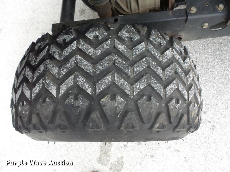 image for item DV9549 John Deere Gator HPX UTV