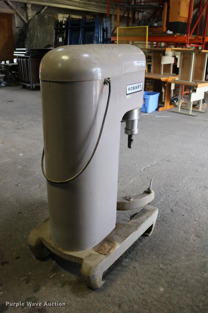 image for item DW9847 Hobart M-600 mixer
