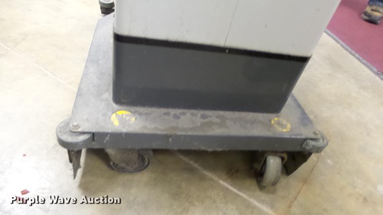 image for item EA9918 (2) Advance Convertomatic 20B floor scrubbers