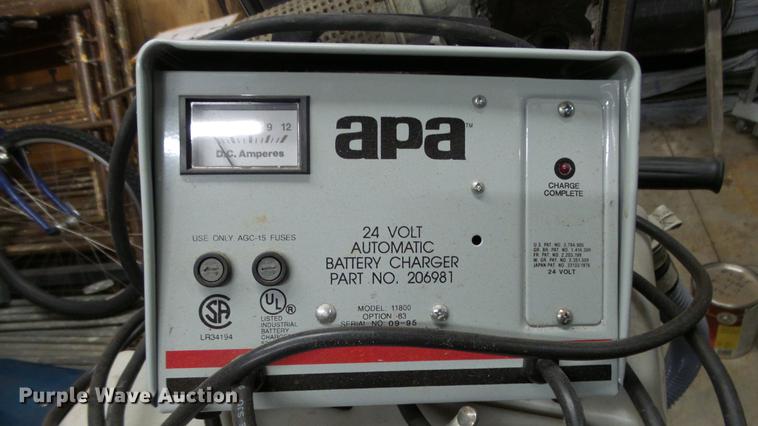 image for item EA9918 (2) Advance Convertomatic 20B floor scrubbers