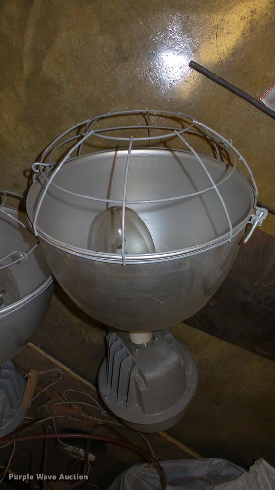 image for item EA9921 (3) Hubbell lights