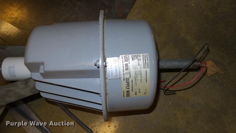 image for item EA9921 (3) Hubbell lights