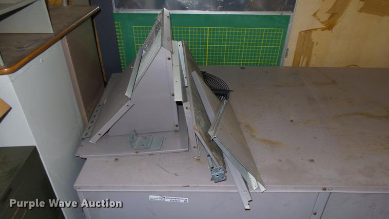 image for item EA9922 Carrier AC unit