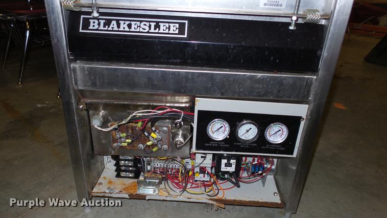 image for item EA9923 Blakeslee stainless steel dishwasher