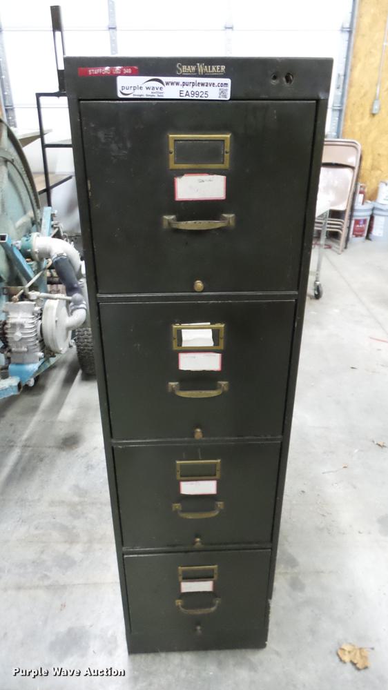 image for item EA9925 (6) filing cabinets